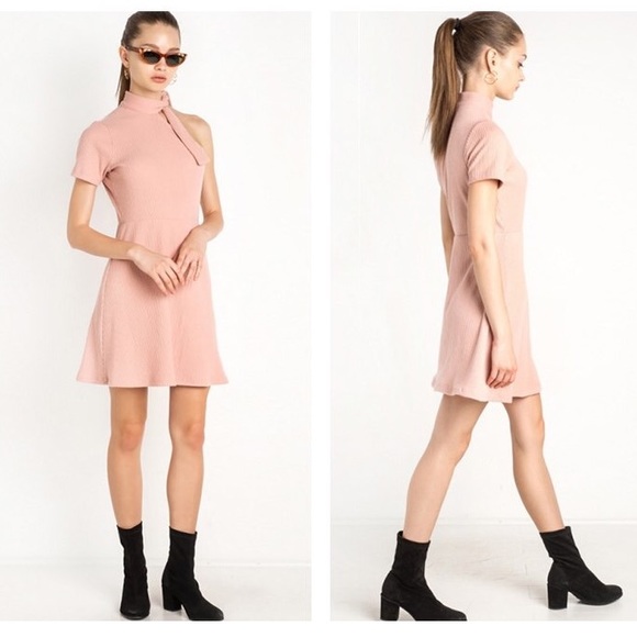 Pixie market Sammy one shoulder knot tie dress - Picture 2 of 3